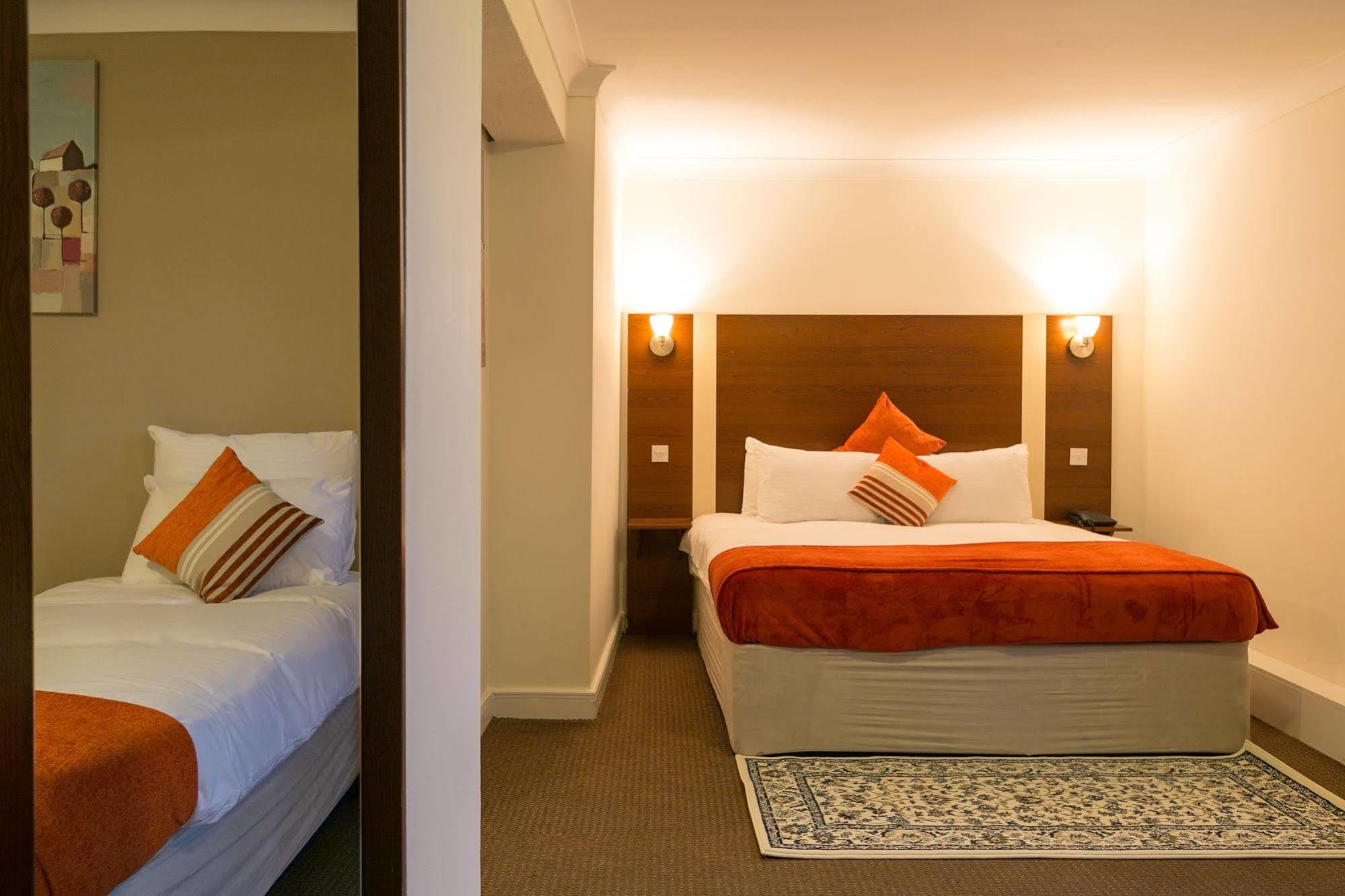 Celtic International Hotel Cardiff Airport Barry Zewnętrze zdjęcie