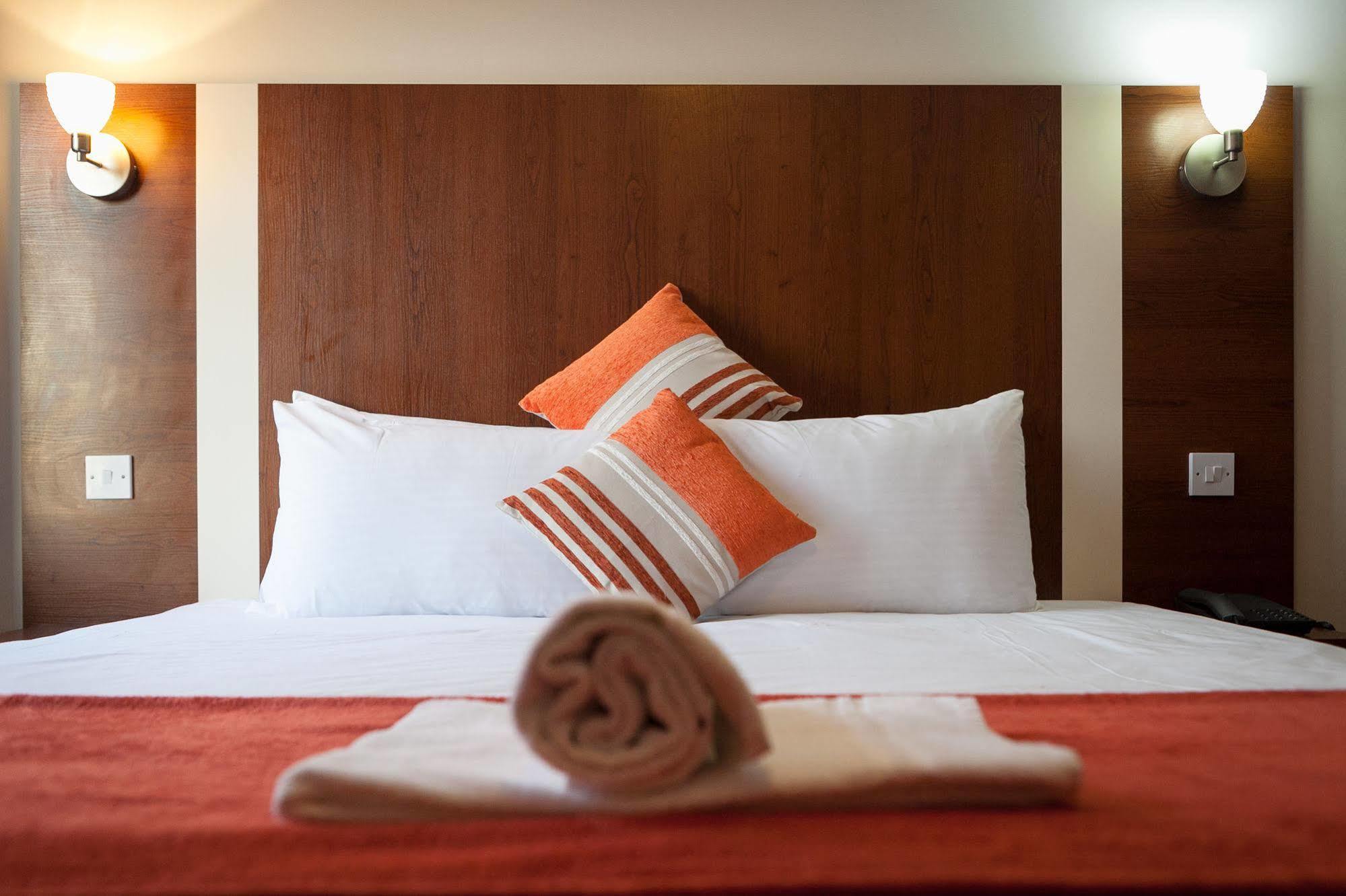 Celtic International Hotel Cardiff Airport Barry Zewnętrze zdjęcie