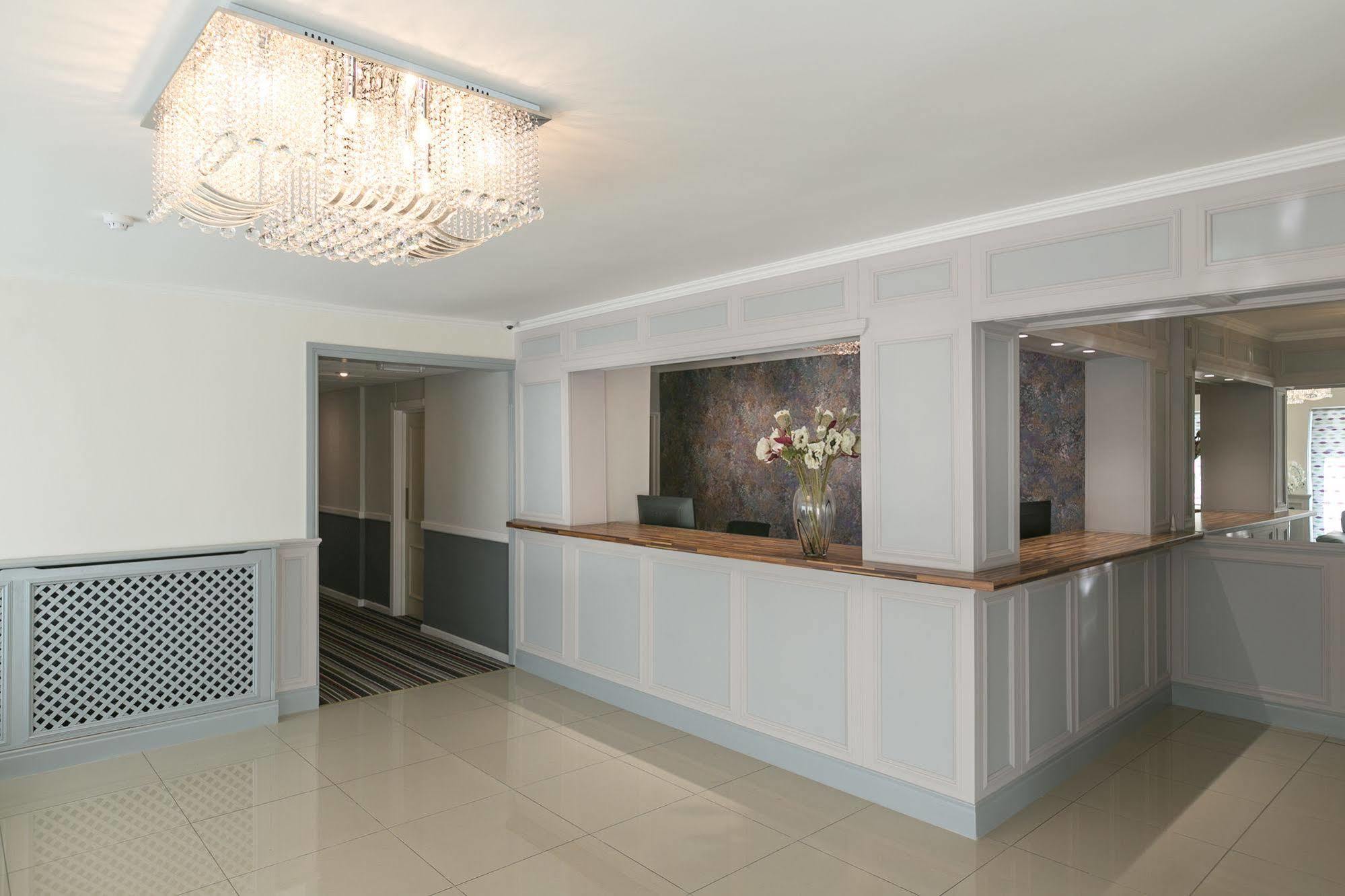 Celtic International Hotel Cardiff Airport Barry Zewnętrze zdjęcie