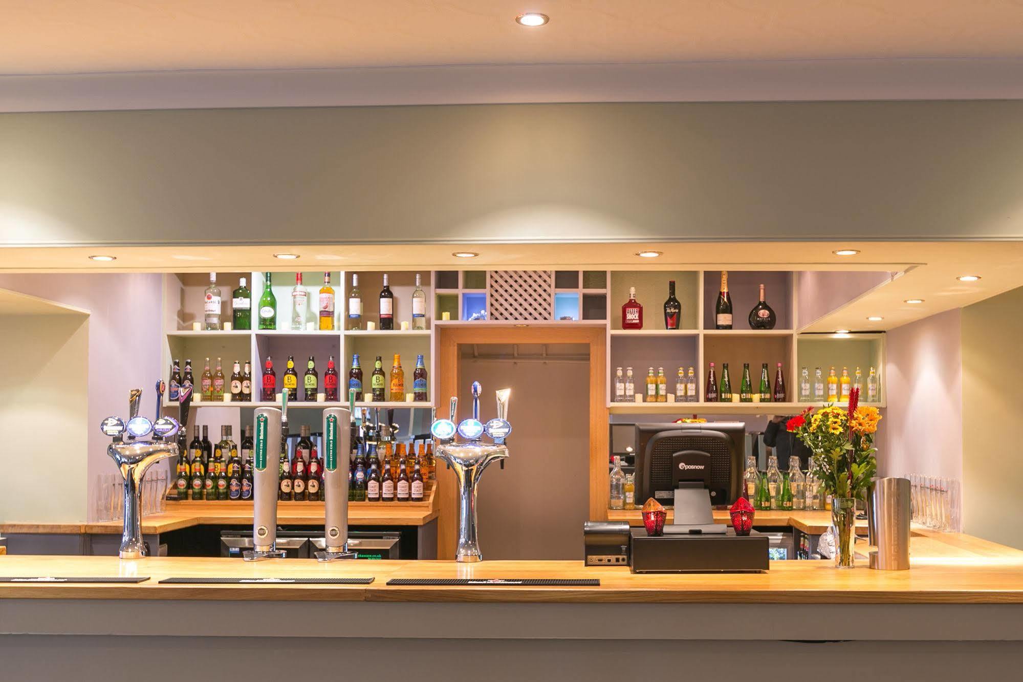 Celtic International Hotel Cardiff Airport Barry Zewnętrze zdjęcie